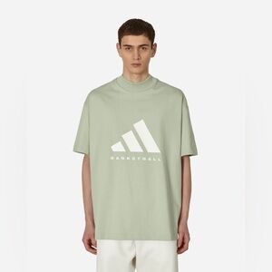NWOT ADIDAS ORIGINALS Unisex Basketball T-shirt In Green Size 2XS